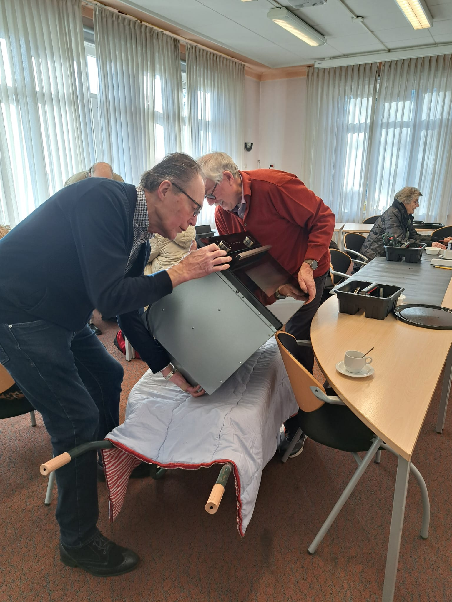 17 jan repair cafe.jpg 17 jan repair cafe.jpg