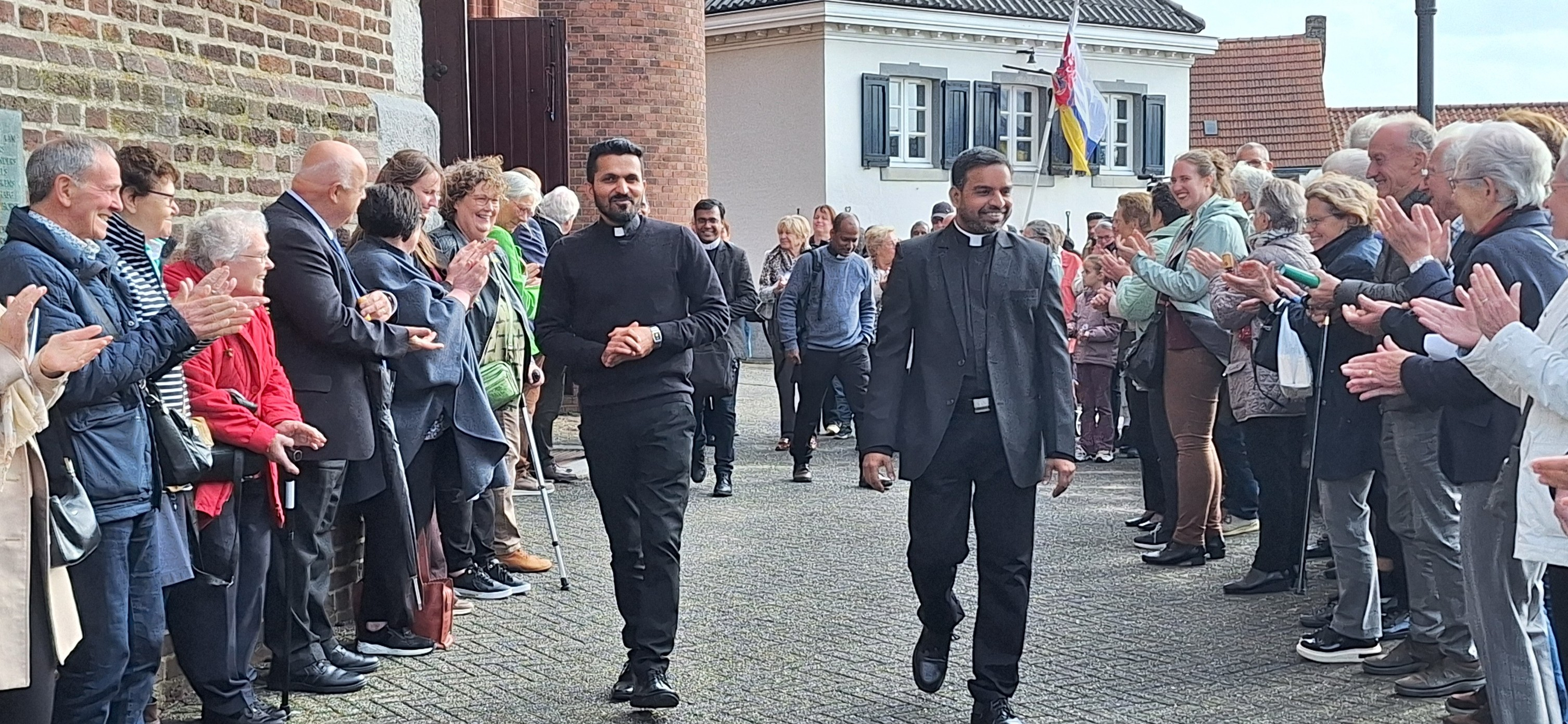 pastoor Rajan.jpg pastoor Rajan.jpg